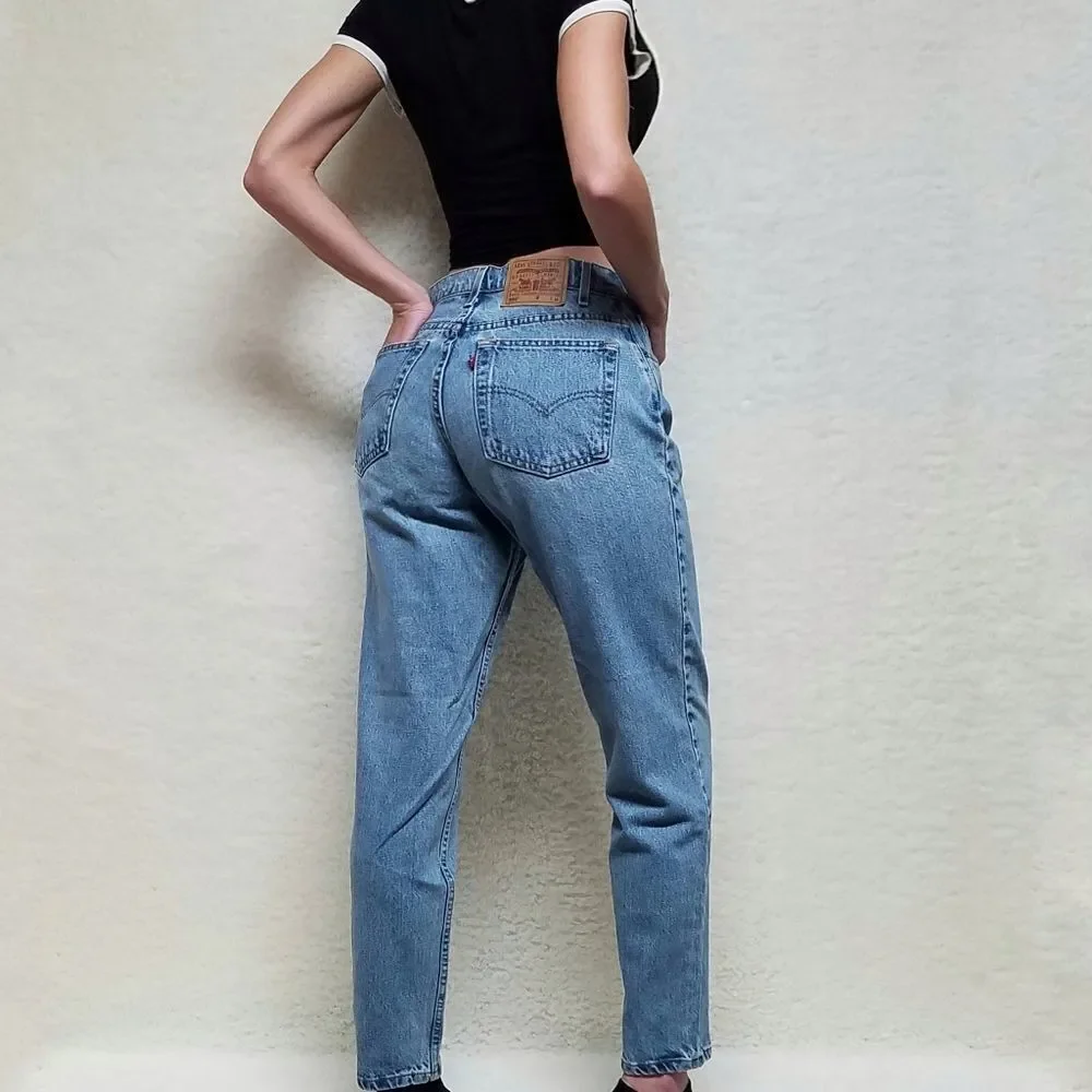 VINTAGE 1998 Levi's Relaxed Fit Tapered Leg Stone Wash High Rise Mom Jeans